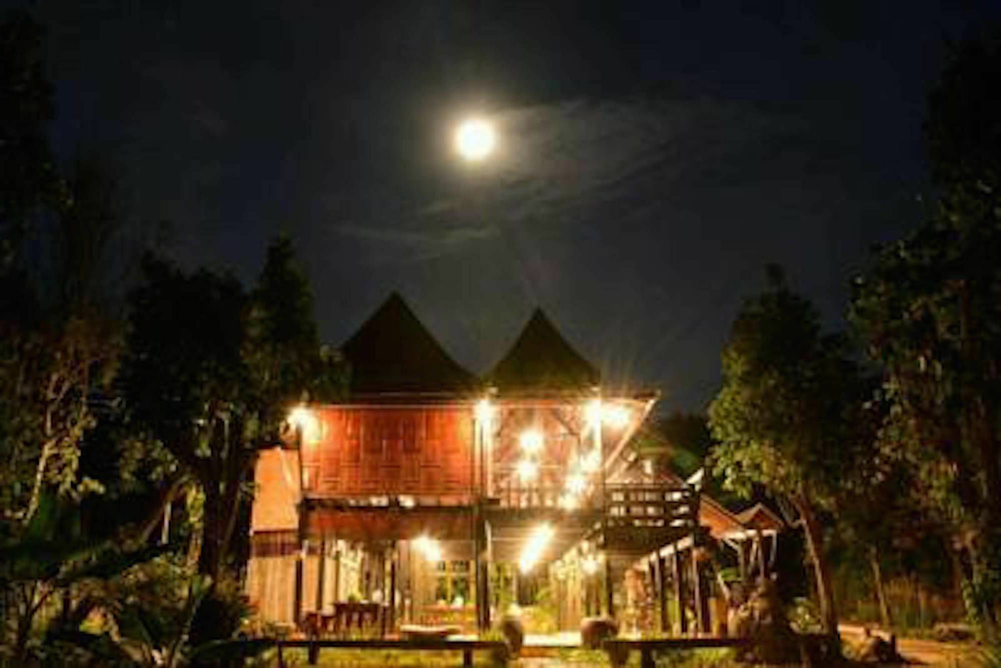 Baanthaeraek Vintage Bungalow Songkhla Exterior photo